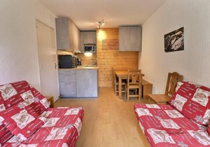 150m from ski slopes, 1st floor, balcony, ski locker, 38m², Méribel-Mottaret