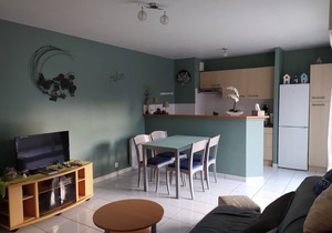 2/4-person apartment in BINIC, south-facing terrace, 200 m from the beach and port