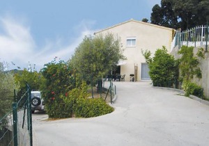 2 bedroom accommodation in Coggia