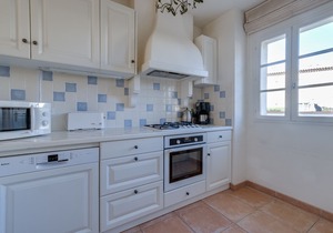 2-BEDROOM APARTMENT WITH TERRACE (N°512)