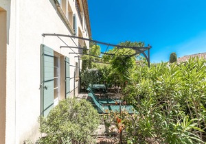 2-BEDROOM APARTMENT WITH TERRACE (N°512)