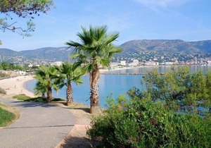2-room apartment sleeps 4.BORMES LES MIMOSAS