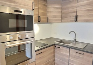 2-room apartment for 4 people 450m from slopes with balcony, TV, and pets allowed