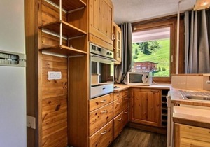 2-room apartment with balcony 100m from slopes in La Plagne