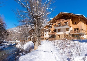 200m from resort center, fitness, swimming pool, balcony, tv, ski locker, 50-55m², Serre Chevalier