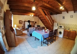 3 houses with 6x3 beds, approx. 1 hectare of land and a swimming pool.