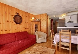 3-room apartment, south balcony, ski-in/ski-out, WiFi, 6 ppl