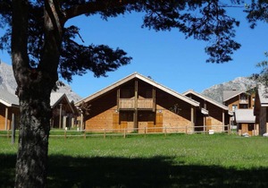 300m from ski slopes, 3rd floor, fitness, swimming pool, balcony, parking, tv, ski locker, 25m²