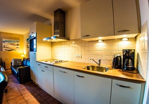 Apartment suitable for 8 persons. In center of Saint François Longchamp with ski in & out.