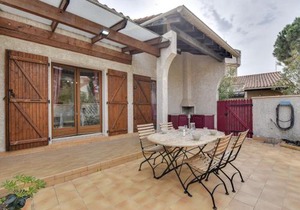 Apartment Les Patios du Barcarès-2 by Interhome