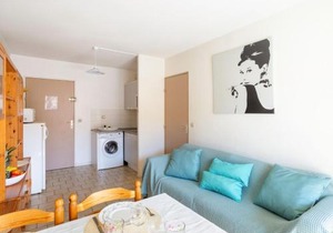 Apartment Saint James-11 by Interhome