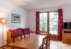 Apartment T2 4-6 pax by Interhome