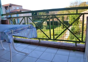 Appartement de 2 chambres a La Londe les Maures a 300 m de la plage avec jardin clos
