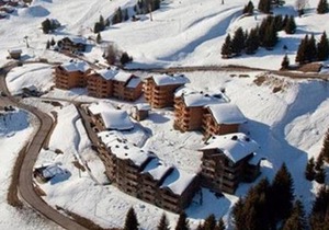 Appartement haut de gamme 10 pers avec piscine, parking, proche pistes – Villard-sur-Doron - FR-1-293-302