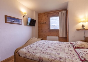 Arcs 1800, In RESIDENCE DE STANDING T3 6p. swimming pool, ski-in / ski-out dep / stop