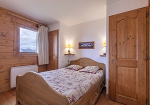 Arcs 1800, In RESIDENCE DE STANDING T3 6p. swimming pool, ski-in / ski-out dep / stop