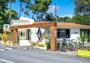 Camping Les Biches ***** - Classic 4-room mobile home 6 people