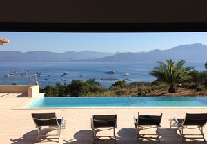 CAMPOMORO LARGE MODERN VILLA LUXURIOUS 10 P SWIMMING POOL FACING THE BEACH