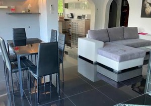 CAVALIERE APT 125M2 PISCINE
