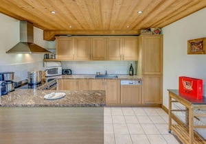 Chalet, 200m from ski slopes, view ski slopes, sauna, terrace, balcony, fireplace or stove, tv