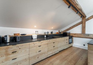 Chalet familial neuf avec sauna et spa, proche des pistes, accueille 12 personnes et animaux admis - FR-1-570-30