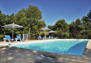 Chalet in the woods of beautiful Dordogne valley