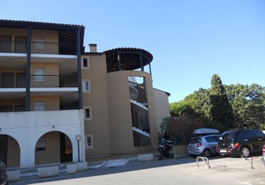 Classified 2* T2 + cabin apartment facing the sea - Miramar beach - private parking