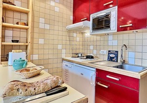 Comfortable 30m² Apartment in Tignes Le Lac - Ski-In/Ski-Out, Sleeps 4, Balcony with Mountain View