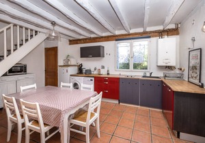 Cottage located in a natural environment, located between sea and mountain.