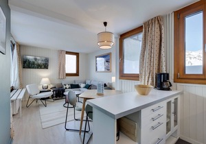 Cozy 1-bedroom ski-in/out Val Claret, 4 pers, balcony, wifi, near shops