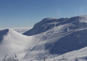 Cozy 1-BR Apt, 200m from Spa, Wi-Fi, Parking, Ski Storage