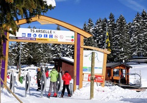 Cozy apartment with a balcony located in Chamrousse