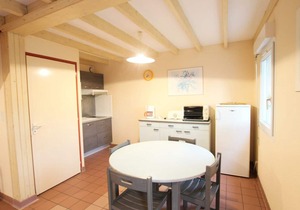 Cozy Beachside Cottage with Terrace, BBQ, and Parking - Pet Friendly!