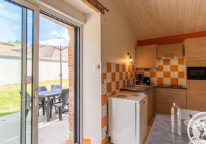 Cozy Cottage near Puy du Fou, Terrace, BBQ, Sleeps 4-5, Close to Cholet & Nature Trails