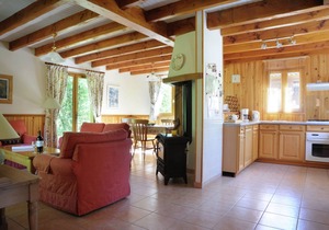 Cozy chalet in the woods of the beautiful Dordogne