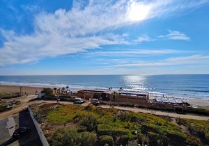 Cozy Studio with Terrace, Sea View, A/C, Parking, Wi-Fi, and Kitchen