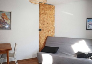 Cozy studio for 4, ski-in/ski-out, south-facing balcony, central location
