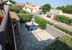 Domaine de vacances à 600m de la plage villa 4 chambres 9 couchages WIFI terrasse parking animations et piscines en supplément LRPDSH4