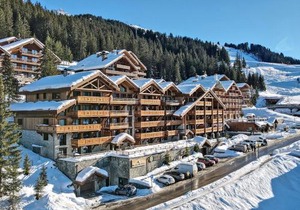 Duplex de Prestige 6 Chambres, Route du Belvédère, Skis aux Pieds, Jacuzzi & Parking Privé - FR-1-613-8