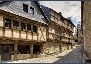 FISHER'S HOUSE, TY SAN STEN, PORT DE ST GOUSTAN in AURAY