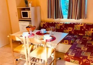 Flower Camping Le Tiradou * - Mobil-Home Standard 27,50m2 (2 bedrooms) + covered terrace 11m2 4 people