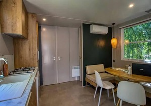 Flower Camping Le Tiradou * - Mobil-Home Comfort Loggia 28m2 (2 bedrooms) + Integrated terrace 7,30m2 4 people