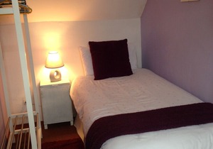 Fuchsia Cottage, Heated Swimming Pool, Free Wifi, Satellite TV, Ferry Discount