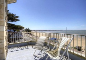 Gîte à Tharon: 2 chambres, terrasse, parking, proche mer - FR-1-306-1026