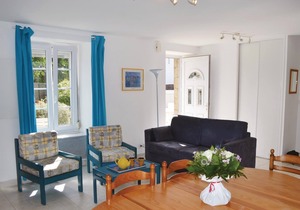 Gorgeous home in Carnac with kitchen