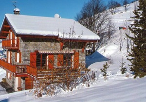 Homerez - Chalet 1 km away from the slopes for 15 ppl. with jacuzzi and balcony