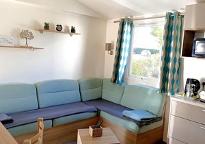 Homerez - Bungalow for 6 ppl. with shared pool and terrace at Veuzain-sur-Loire
