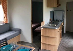 Homerez - Bungalow for 6 ppl. with shared pool and terrace at Veuzain-sur-Loire