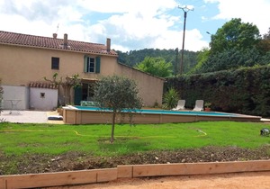 Homerez - Nice house for 6 ppl. with swimming-pool and terrace at Barjols