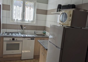 In Balazuc (classified village): 4 p gite + swimming pool and river!